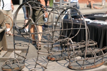 Wire BDSM cage.jpg